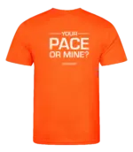 Oranje heren t-shirt met tekst: Your pace or mine?